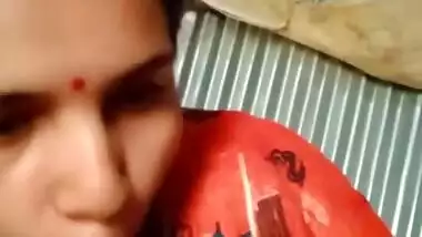 Beautiful Indian wife sucking dick on cam