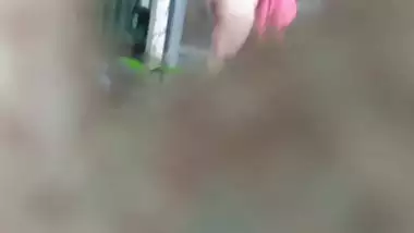 Bengali big ass girl outdoor bath caught by neighbor
