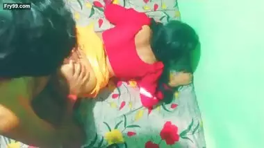 Bhabhi ko ulta kar ke gand ki malish ki or payas bujhai