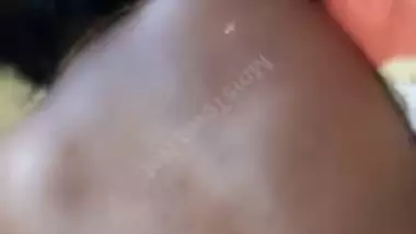 Mature Tamil wife kissing and naked body showing MMS