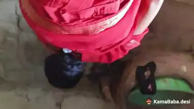 Cheating wife quickly sucks a dick and gets fuck