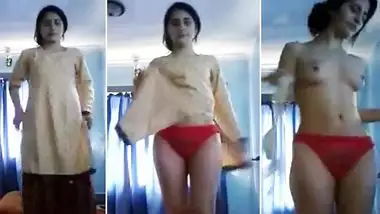 Desi Topless - Hubby Is Filming Porn Video While The Topless Desi Girl Is Dancing desi porn