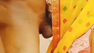 Desi porn MMS of a wife giving a blowjob to her husband