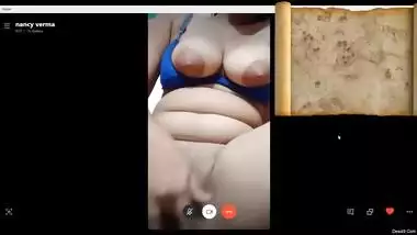 Indian mom puts own fingers in warm pussy for anonymous sex friend