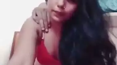 Cheating wife enjoys her lover’s dick deep in her cunt