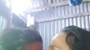 Dhaka guy boob presses and kisses in desi x video