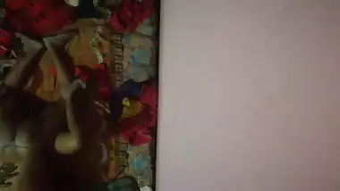 Padosiyo ki chudai spycam video