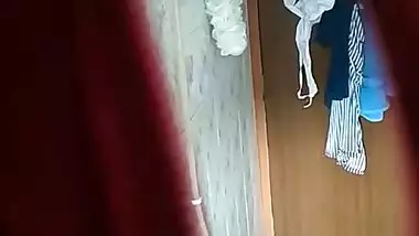 Desi Girl Bathing Video