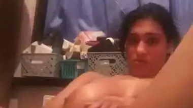 Nude MMS of a horny girl fucking her pussy with a dildo