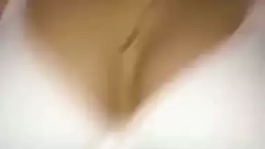 Famous Srilankan TV host fucking in hotel room viral sex