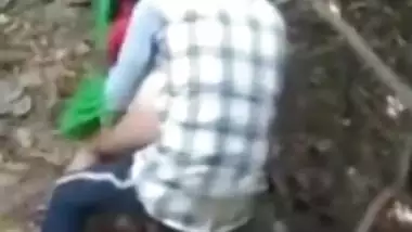 Scandal XXX mms! Desi village aunty fuck with lover outdoor and caught