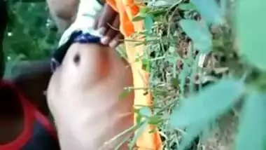 Wicked Desi lovely is fucked by XXX partner on the green grass MMS