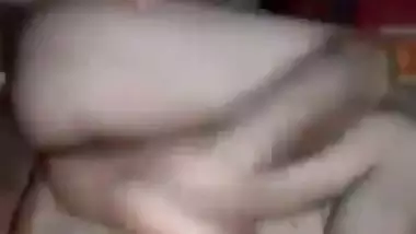 Big boob cousin shows her shaved pussy in nude MMS