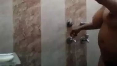 Desi girl satisfies BF's sex dreams by recording XXX relax in shower