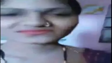 Hostiles Mangala Sex Video - Gujarati Village Bhabhi Saree Strip And Blowjob desi porn