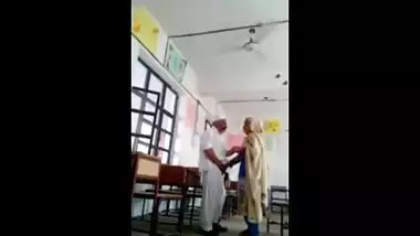 Indian porn video of a hot college girl satisfying her white boyfriend