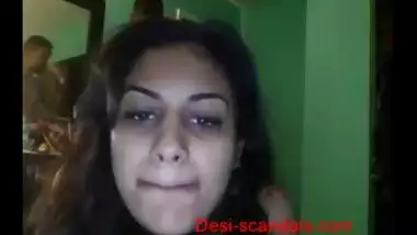 Sexy cam girl enjoys a hardcore fuck infront of her viewers