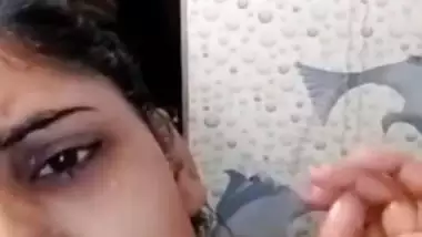 Cute nursing girl naked bathing video