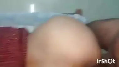 A nasty guy bangs his married neighbor in a desi porn video