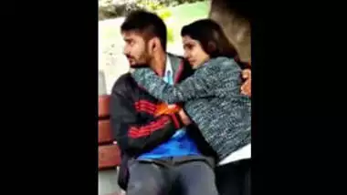 So Sexy Girl Ki Nangi Nangi Videos Free Couple Park - Delhi Hot Young College Couple Park Romance desi porn