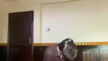 Pakistani cheat slut-wife illicit sex with friend of hubby caught on spy cam