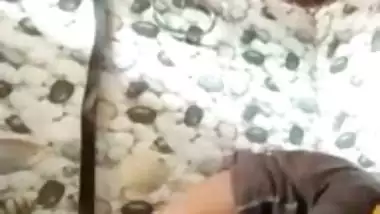 Village guy enjoys bathroom sex with his nude GF