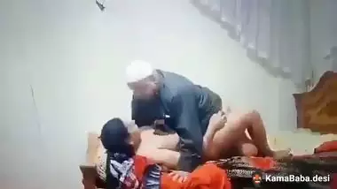 Father-in-law fucks daughter-in-law in Bangladeshi sex video