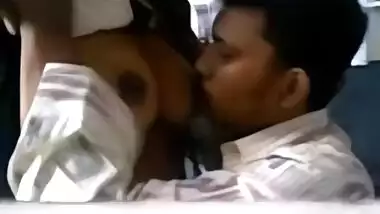 Tamil girl and her manager fucks in the office