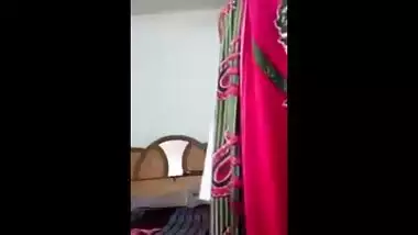 Hindi sex video of a mature guy having fun with a young bhabhi