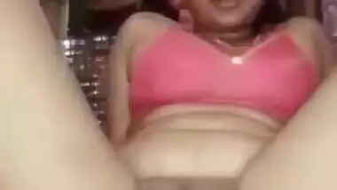 Sexy Assame Guwahati Girl Showing Pussy