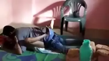 Bhabhi fucking on floor by lover