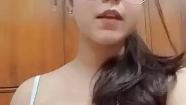 Indian nude girl shows her big boobs on camera
