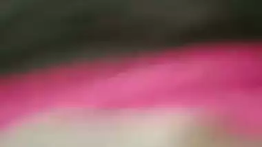 A guy fucks his GF’s pussy in the Hindi sexy bf video