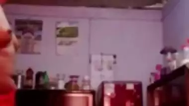 Bangladeshi bhabhi showing ass and fingering pussy