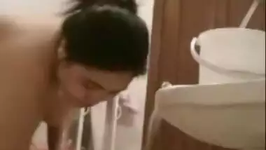 Desi mature wife bath online for hubby