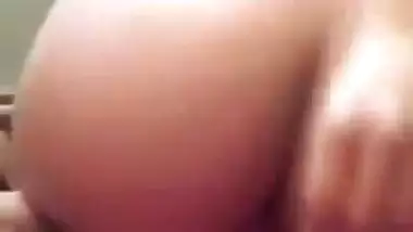 Very hot Paki beauty fingering chut and ass video