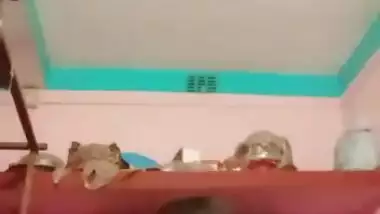 Sexy Desi Boudi Showing Her Big Boobs and Pussy