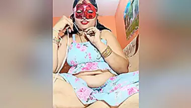 Beeg35 - Beeg35 hindi porn videos at Pakistanisexporn.com