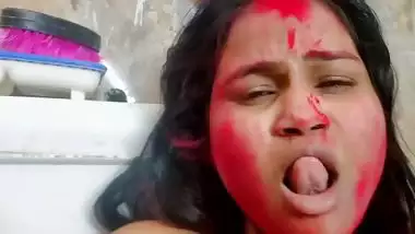 Chubby stepdaughter holi celebration and fucking