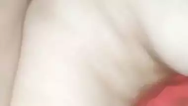 Desi girl show her big boob