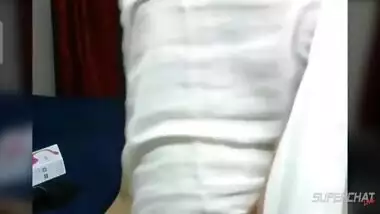 Horny Bbw Bhabhi In White Saree With Desi Indian And Desi Bhabhi