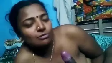 Xxvrdeo - Desi Porn Videos Of Chubby Village Housewife With Her Devar desi porn