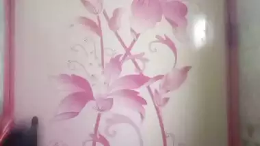 Bengali chubby sister nude bathing video for lover