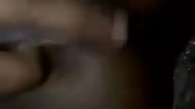 Desi girl reaches XXX orgasm in a few minutes masturbating in the dark