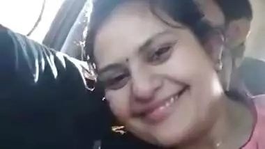 Desi couple hot lip lock