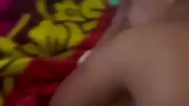 BF bangs his GF’s pussy in the doggy style