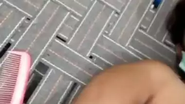 Desi aunty showing her boobs and pussy