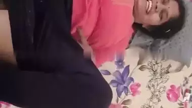 Unsatisfied Maharashtrian lady’s desi sex with her servant