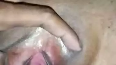 Desi chick in pink bra is horny and XXX partner films pussy first