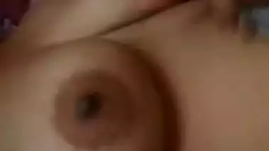 Desi XXX girl plays with boobs on camera in homemade video becoming MMS
